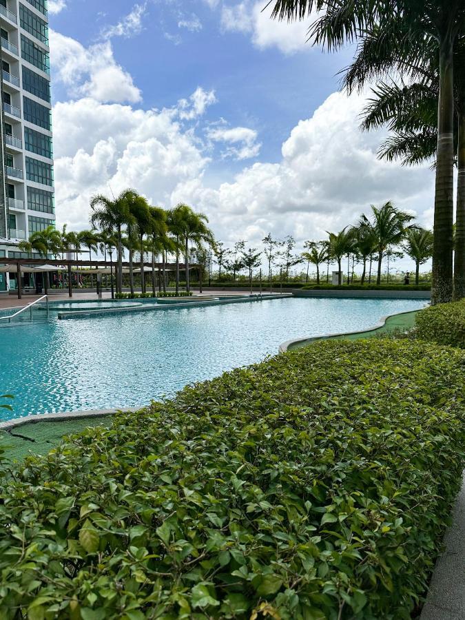 [Starry Homes @ Green Haven] 2Beds 2Bath+Pool View Masai Buitenkant foto